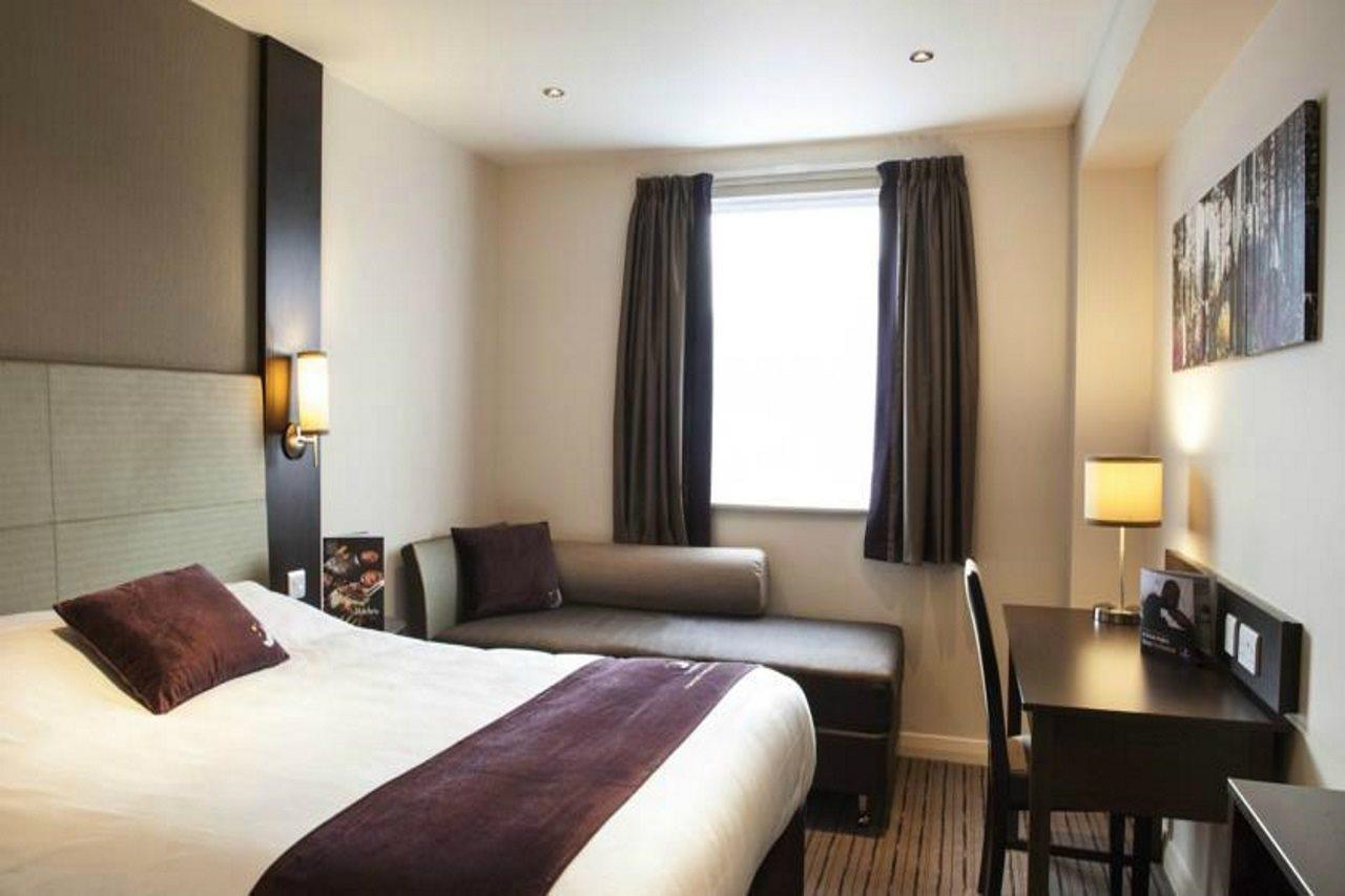 Premier Inn Winchester Eksteriør bilde